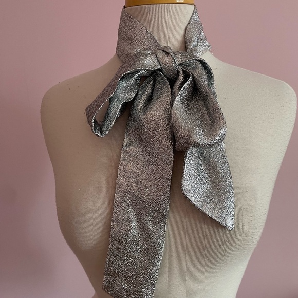 Accessories - Vintage Silver Lame Women's Fashion Belt/Scarf